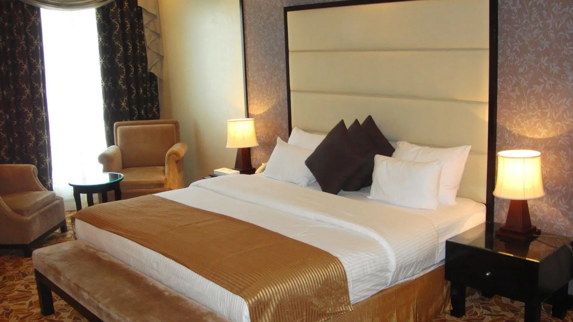 Paragon Hotel Абу-Даби 3*,  ОАЭ