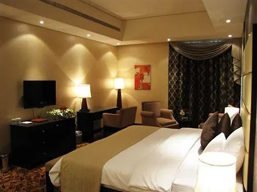 Paragon Hotel Abu Dhabi 3*,